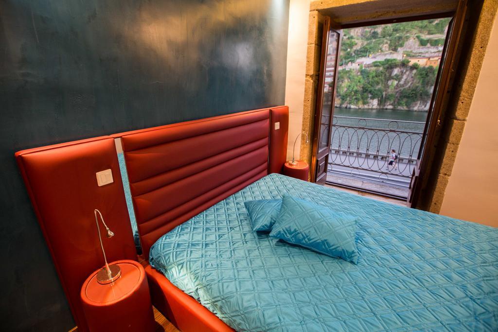Ribeira Flats Mygod Apartment Порто Екстериор снимка